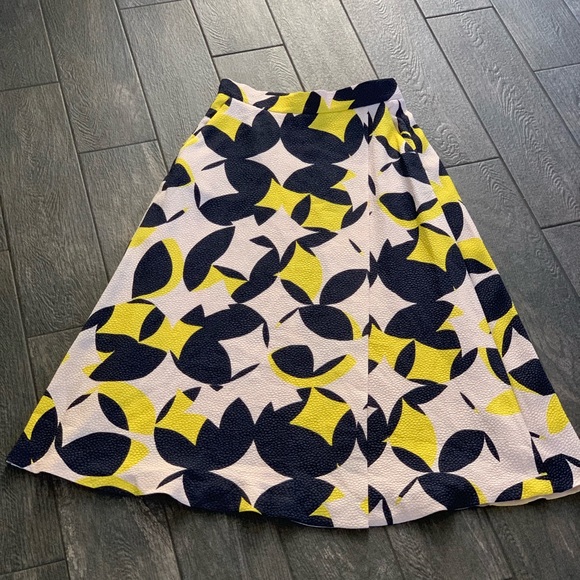 $108‼️Lkbennett skirt size 8US or size 12UK - Picture 6 of 8